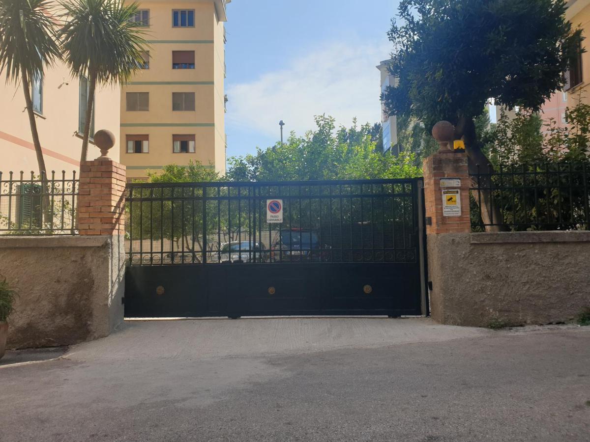 Doralice Comfort House Free Private Parking Villa Salerno Eksteriør bilde